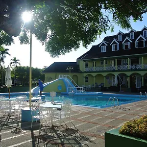 6 Ocho Rios