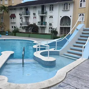 Castle By The Shore Ocho Rios